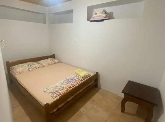 La Di Zazopetra Menetaí