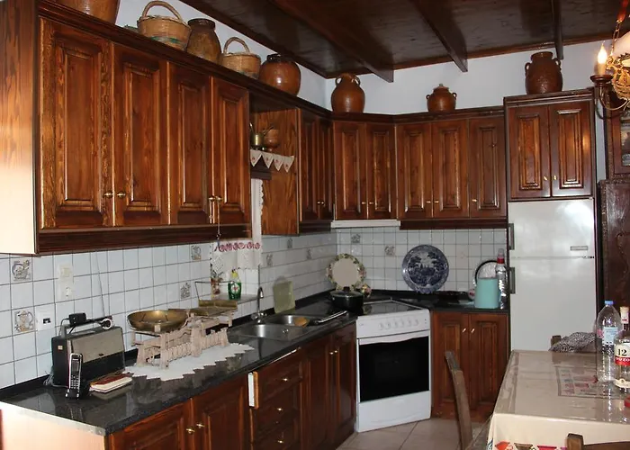 La Di Zazopetra بيت للعطل Menetaí